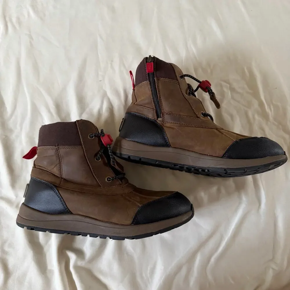 UGG Kids Turlock Weather Boot Waterproof Leather Fleece Lined Boys Sz 4